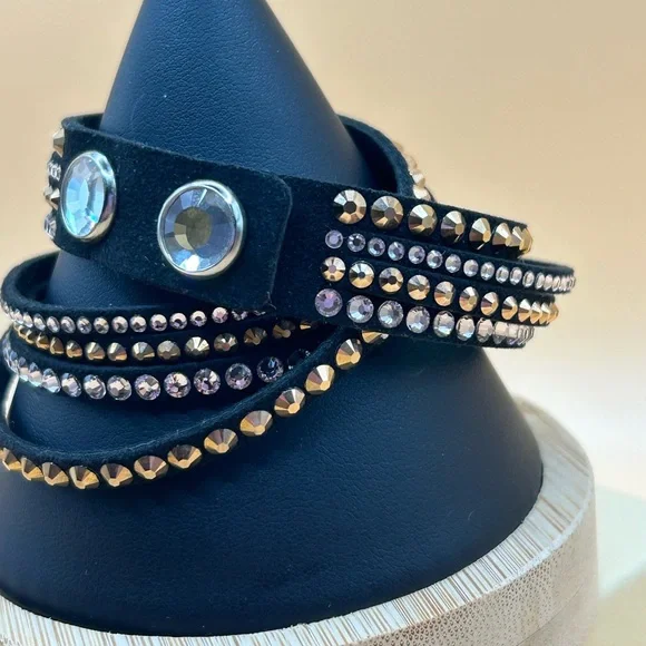 SOLD - Picture 4 of 11